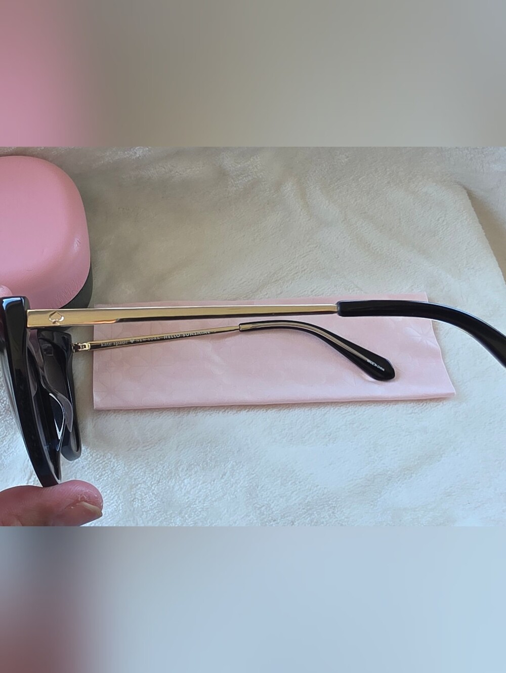 Kate Spade Black Cat-Eye Sunglasses with Pink Case - Picture 5 of 5
